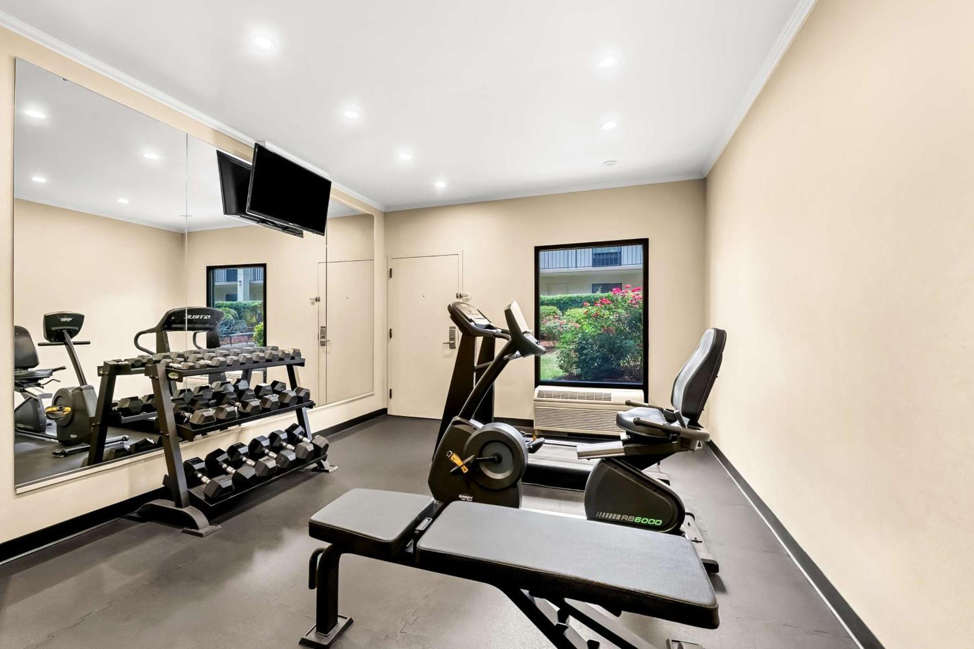 Surestay Plus Hotel By Best Western Southern Pines Pinehurst Ngoại thất bức ảnh