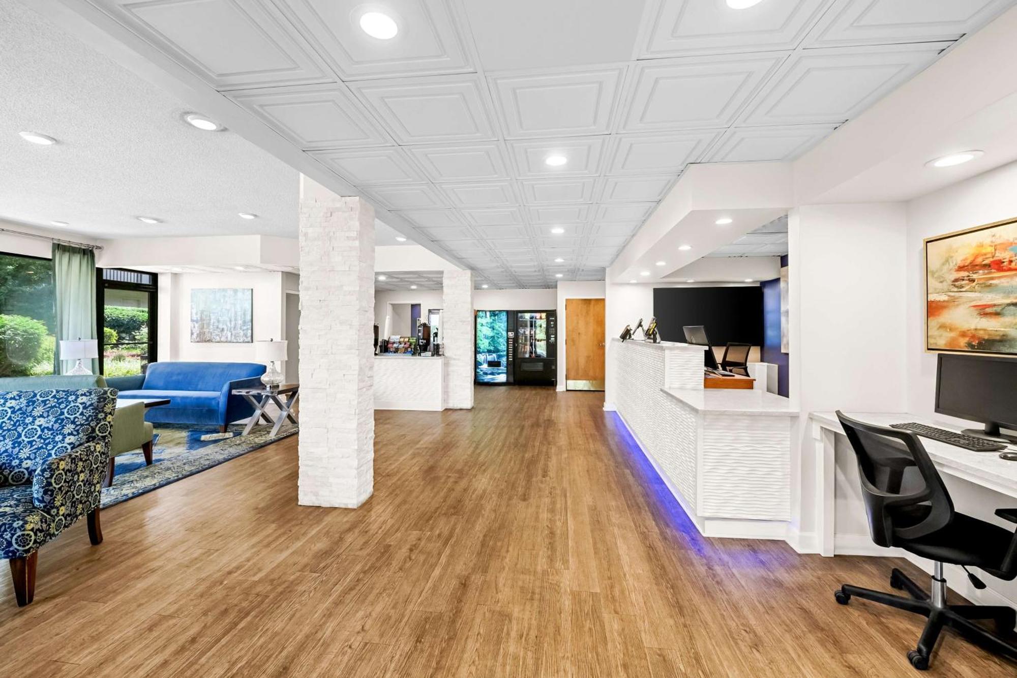 Surestay Plus Hotel By Best Western Southern Pines Pinehurst Ngoại thất bức ảnh