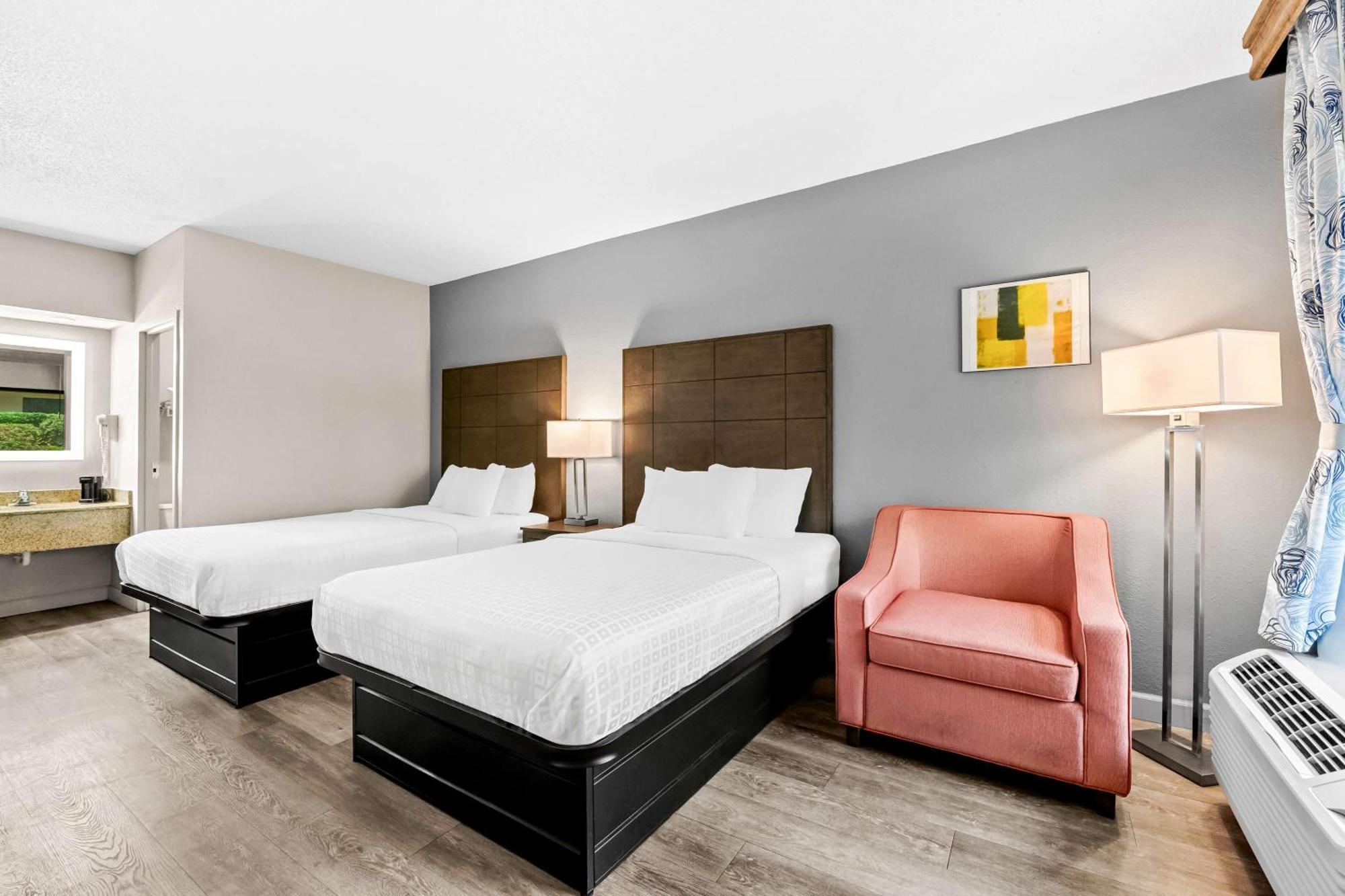 Surestay Plus Hotel By Best Western Southern Pines Pinehurst Ngoại thất bức ảnh