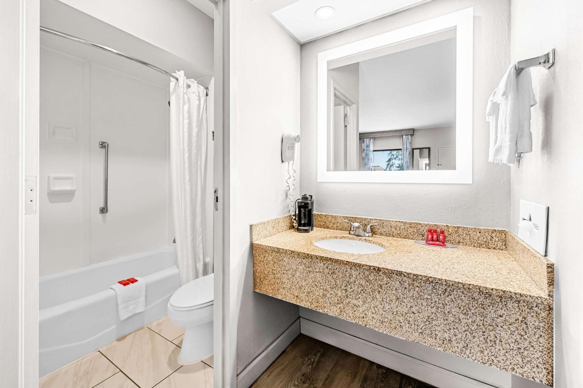 Surestay Plus Hotel By Best Western Southern Pines Pinehurst Ngoại thất bức ảnh