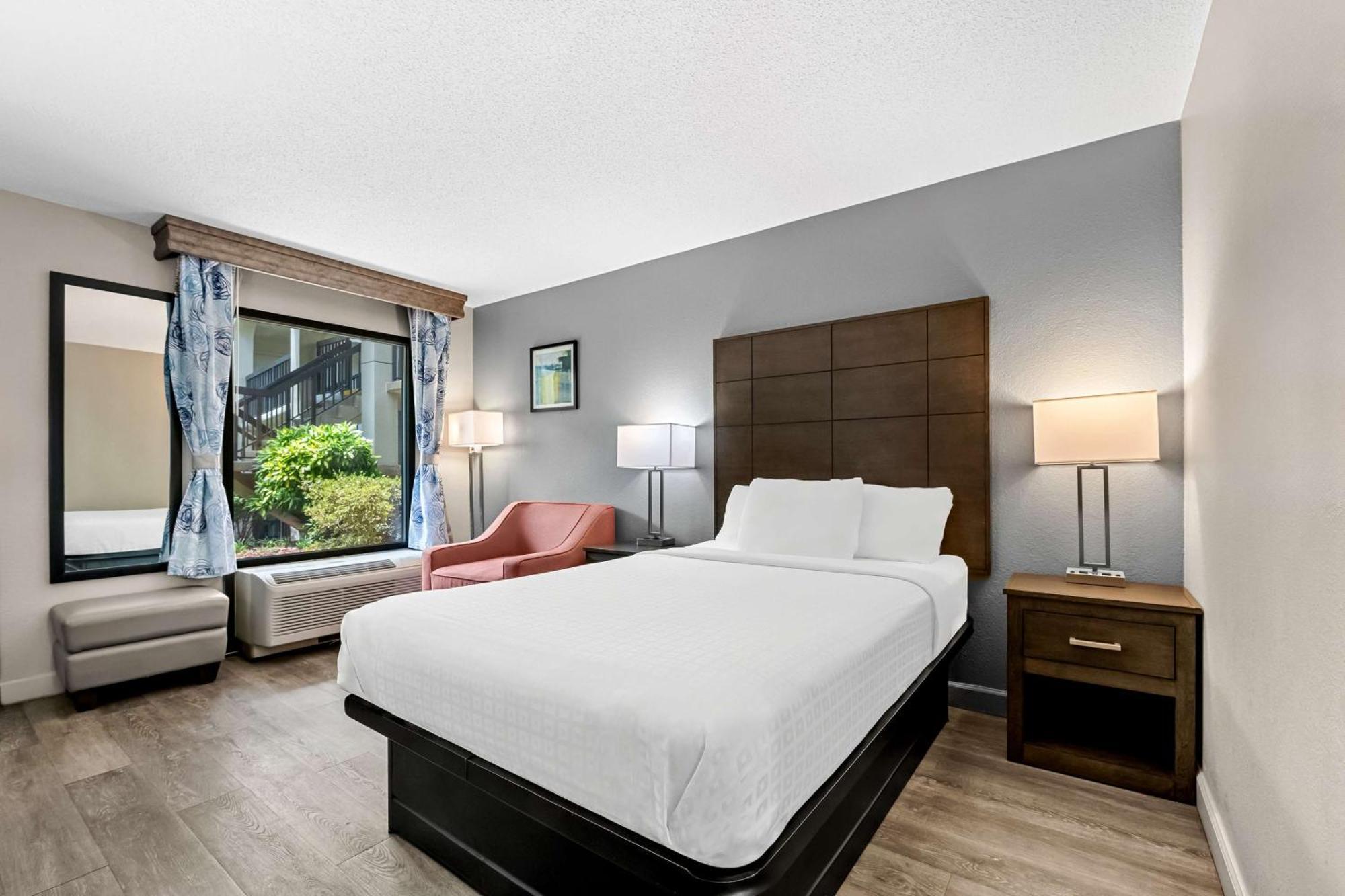 Surestay Plus Hotel By Best Western Southern Pines Pinehurst Ngoại thất bức ảnh