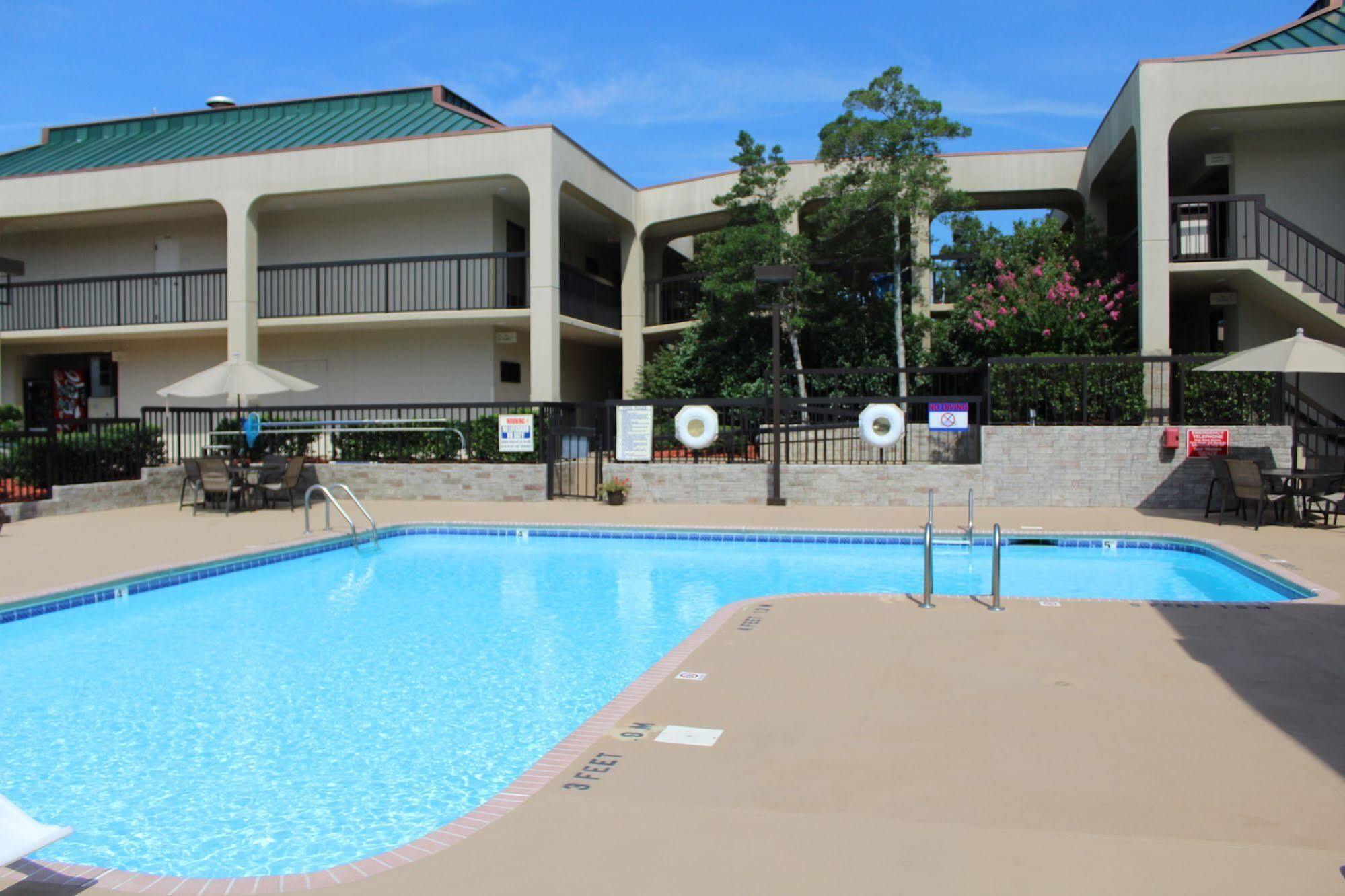 Surestay Plus Hotel By Best Western Southern Pines Pinehurst Ngoại thất bức ảnh